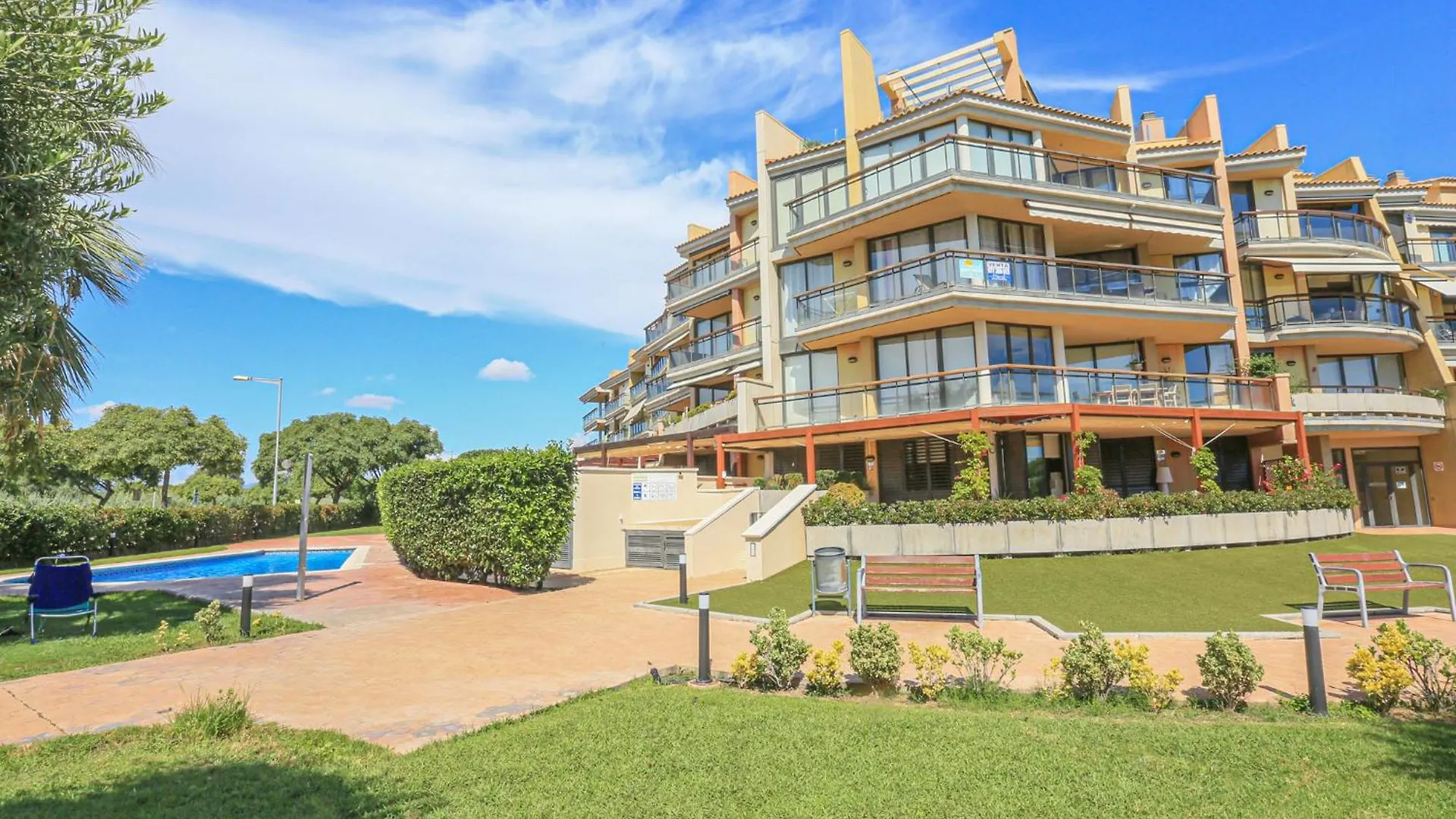 Ciutadella Atico - Only Families Apartment Cambrils Spain