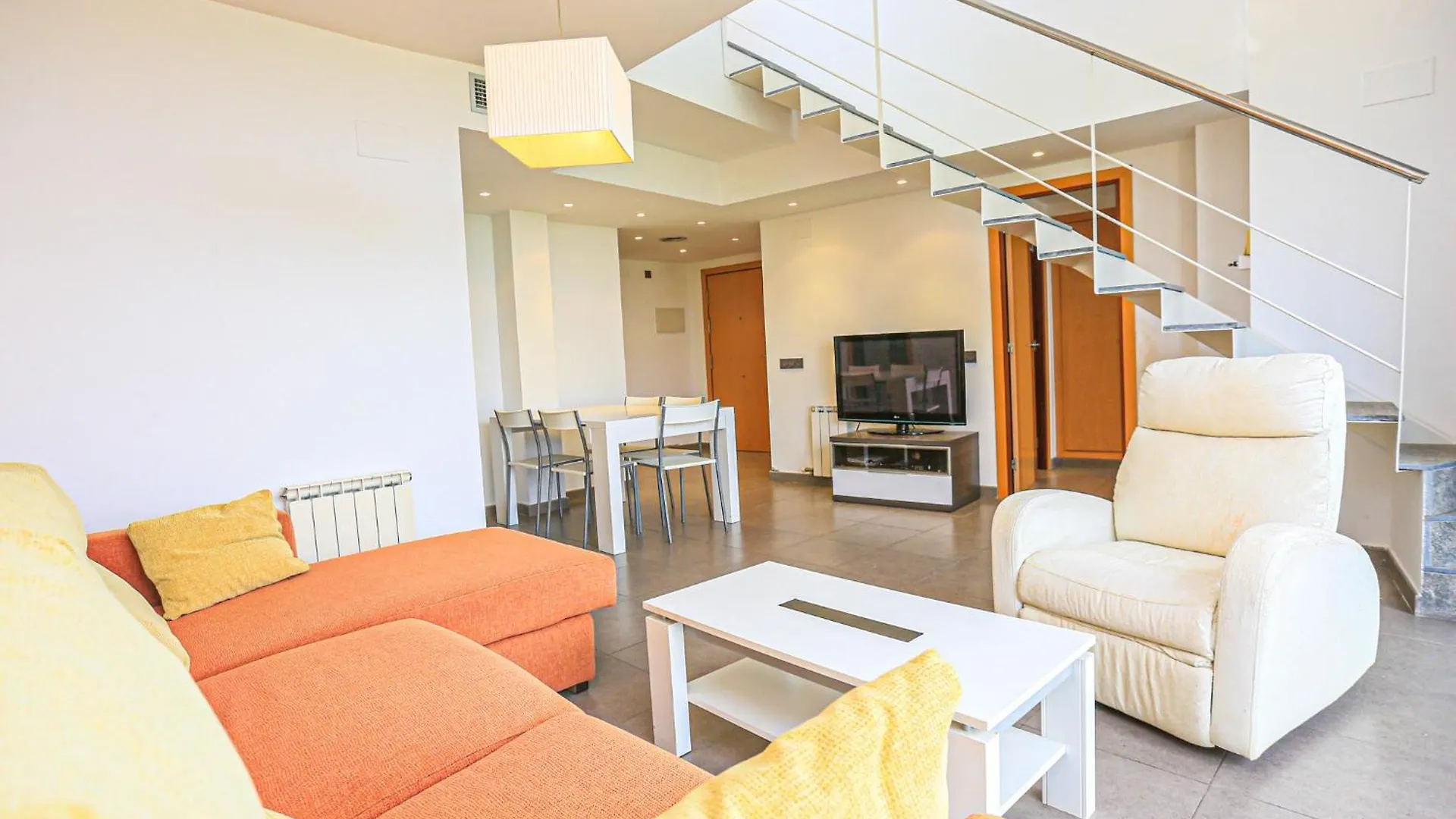 Ciutadella Atico - Only Families Apartment Cambrils Spain