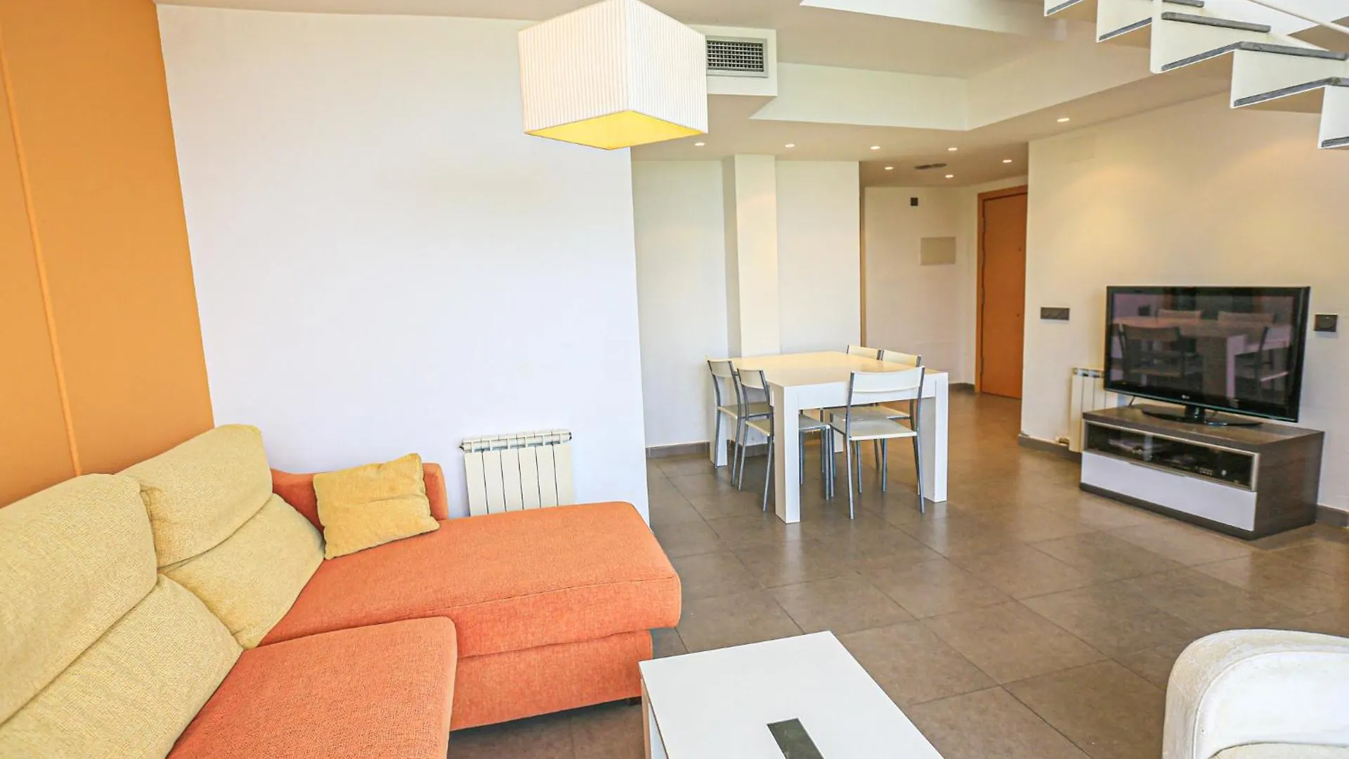 Ciutadella Atico - Only Families Apartment Cambrils Spain