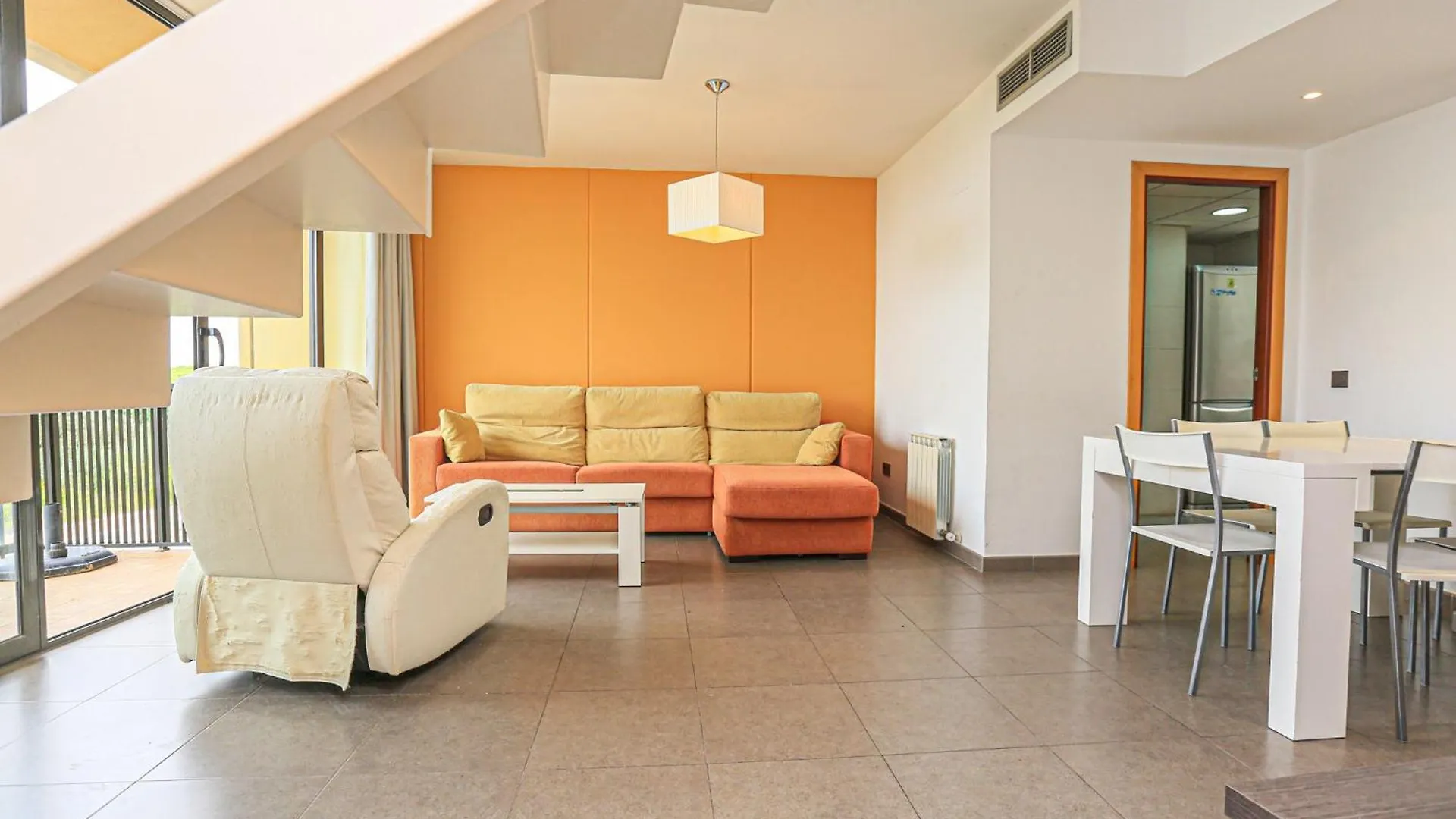 Ciutadella Atico - Only Families Apartment Cambrils Spain