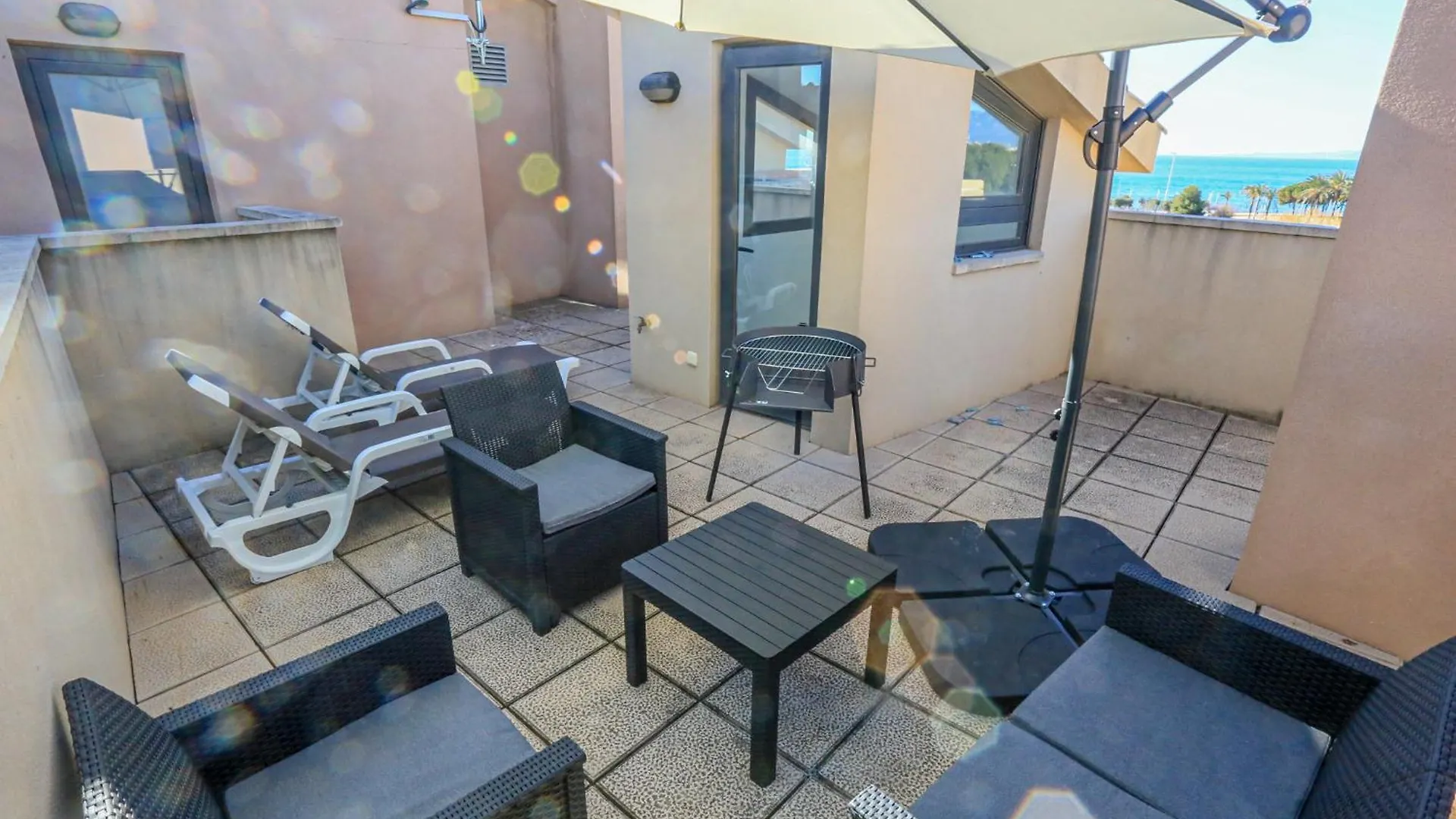 Ciutadella Atico - Only Families Apartment Cambrils