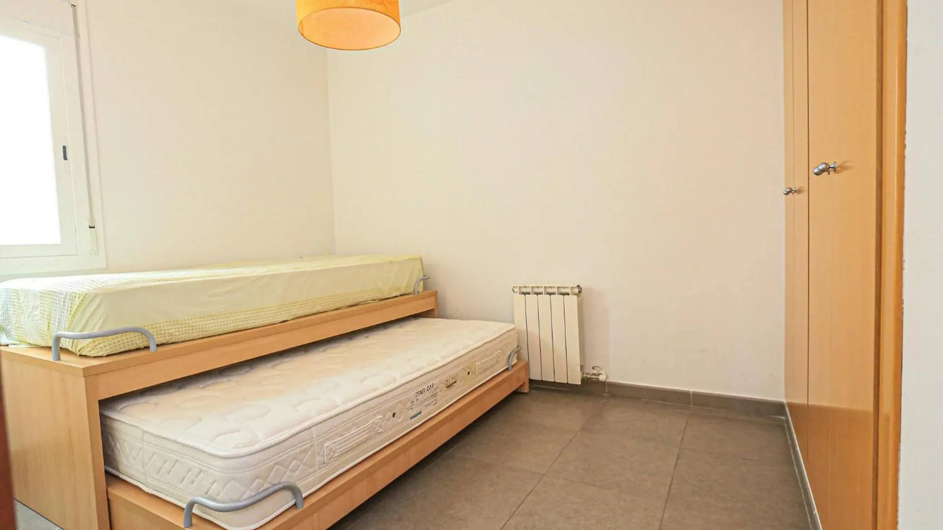 Ciutadella Atico - Only Families Apartment Cambrils