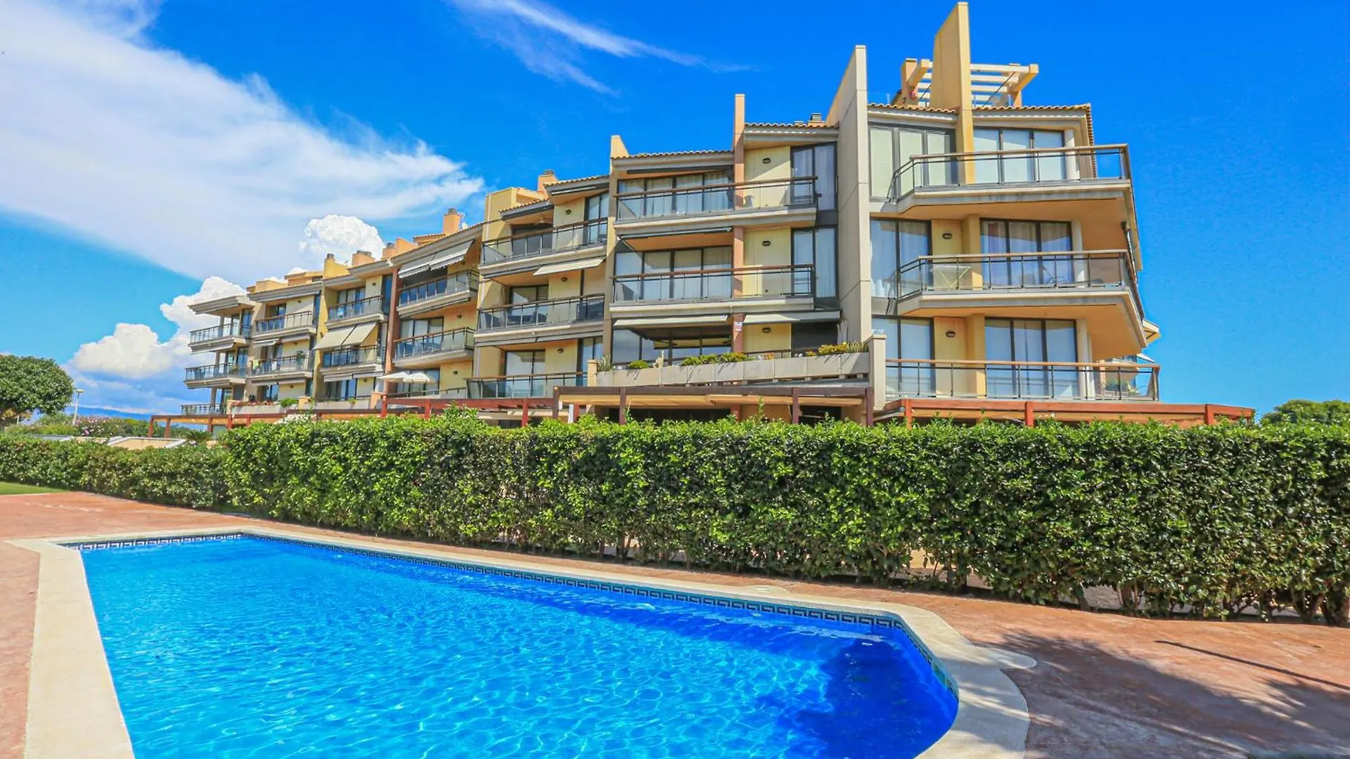 Ciutadella Atico - Only Families Apartment Cambrils