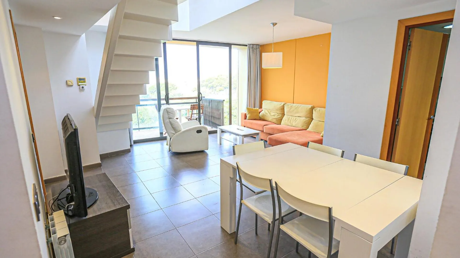 Ciutadella Atico - Only Families Apartment Cambrils 0*,