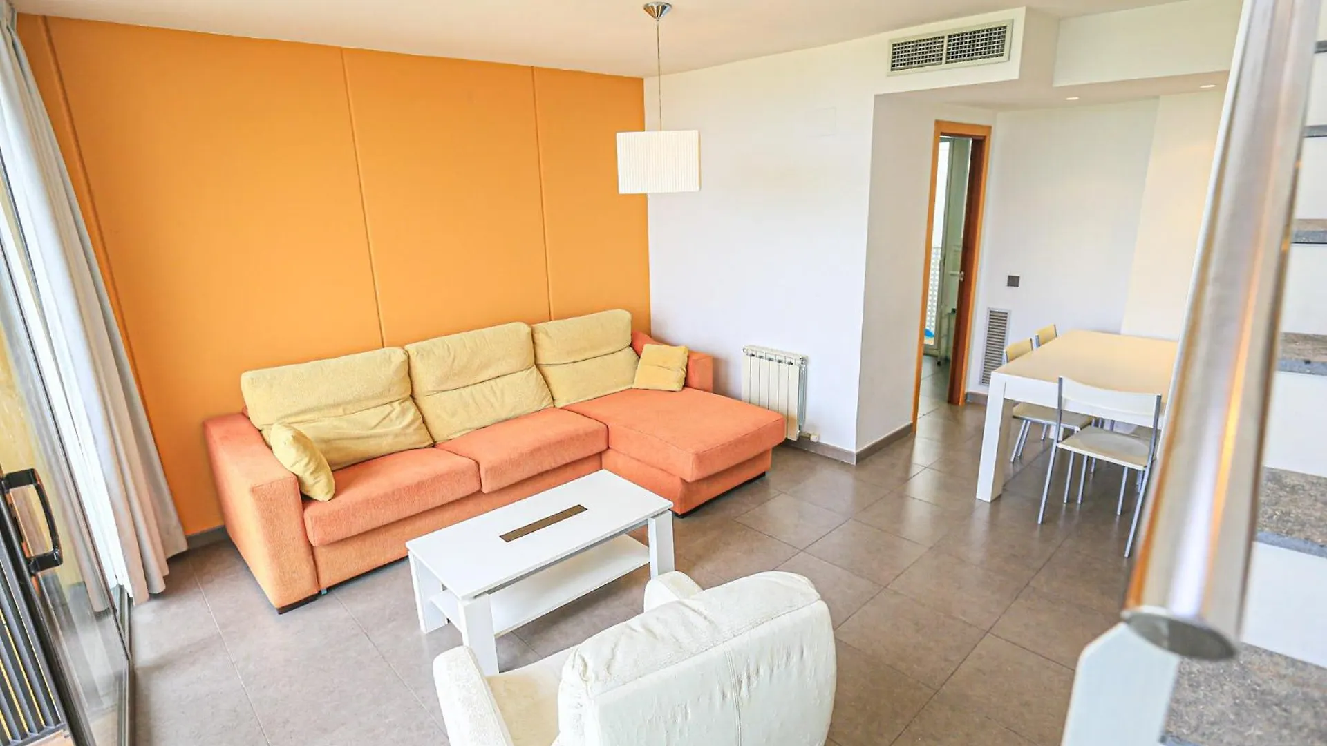 Ciutadella Atico - Only Families Apartment Cambrils