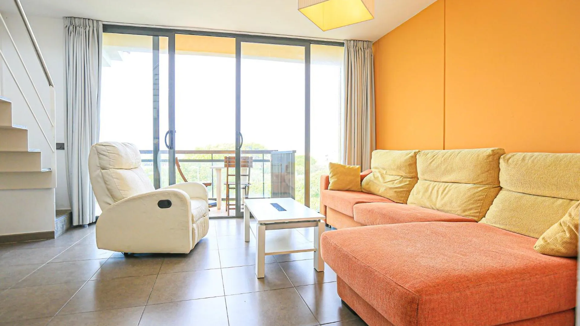 Ciutadella Atico - Only Families Apartment Cambrils Spain