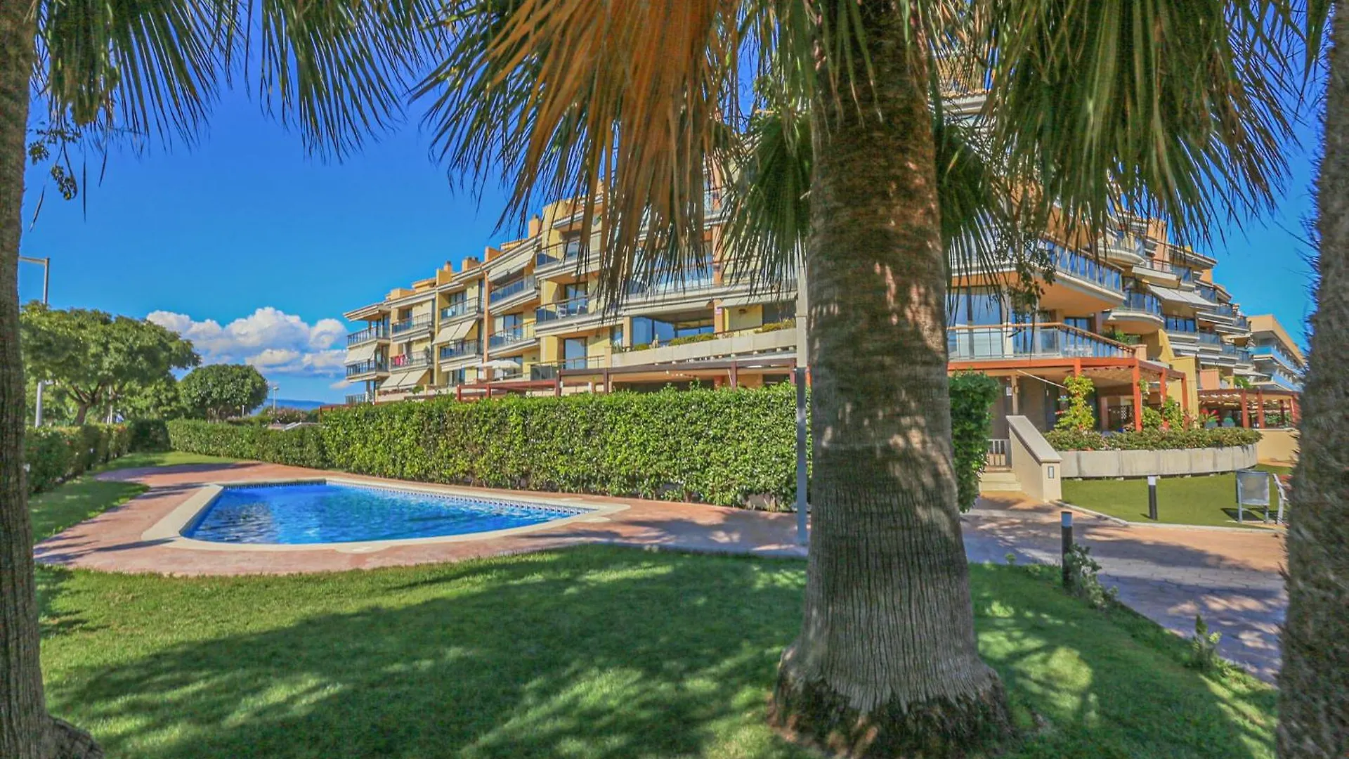 Ciutadella Atico - Only Families Apartment Cambrils