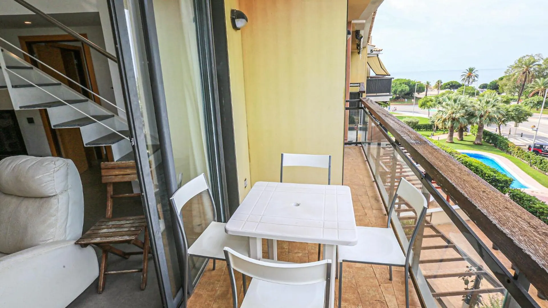 Ciutadella Atico - Only Families Apartment Cambrils