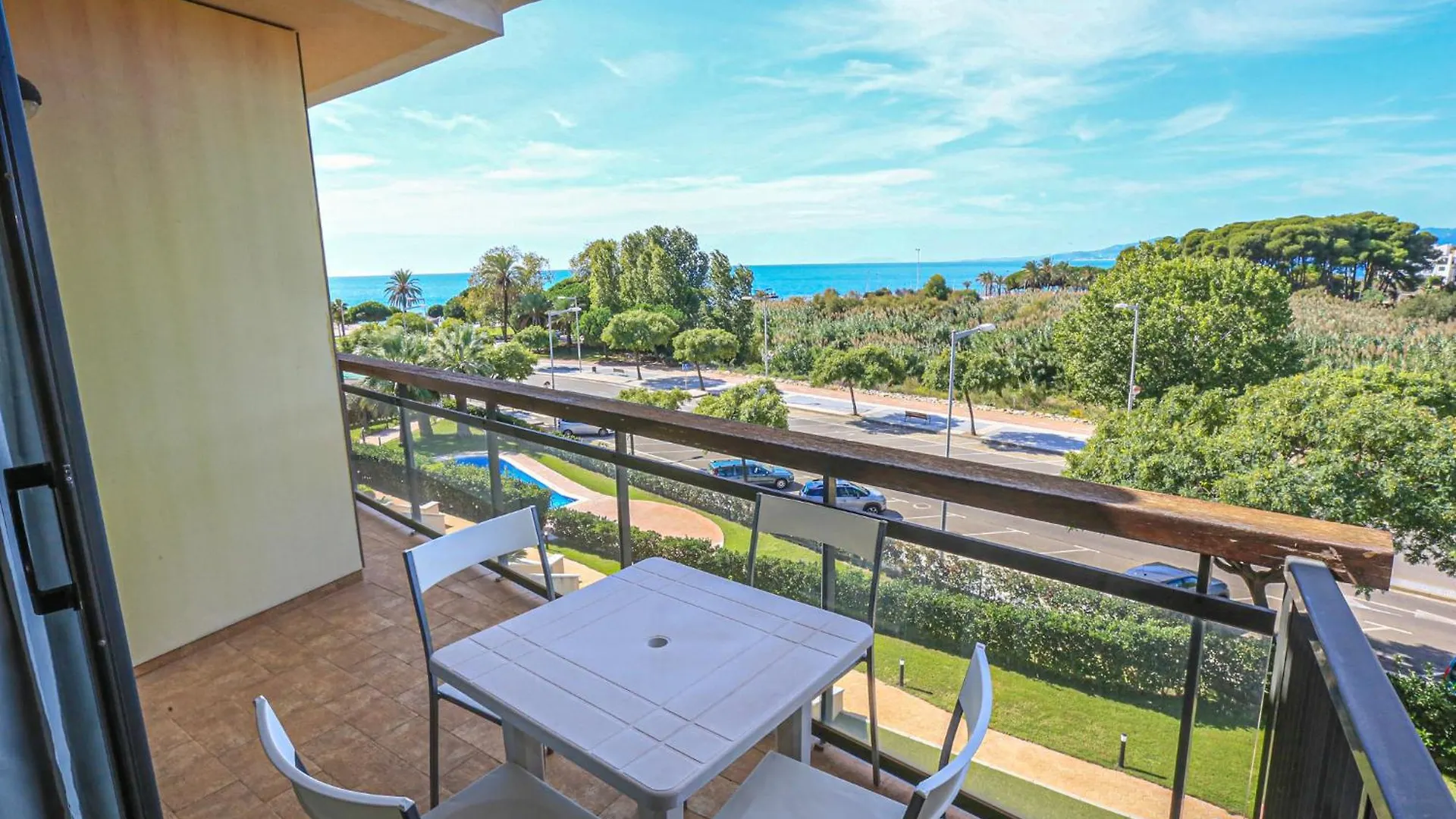 Ciutadella Atico - Only Families Apartment Cambrils