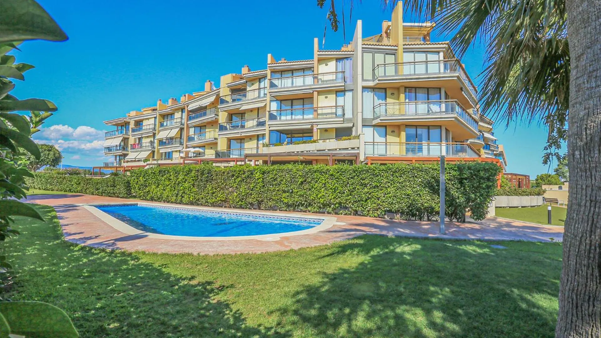 Ciutadella Atico - Only Families Apartment Cambrils